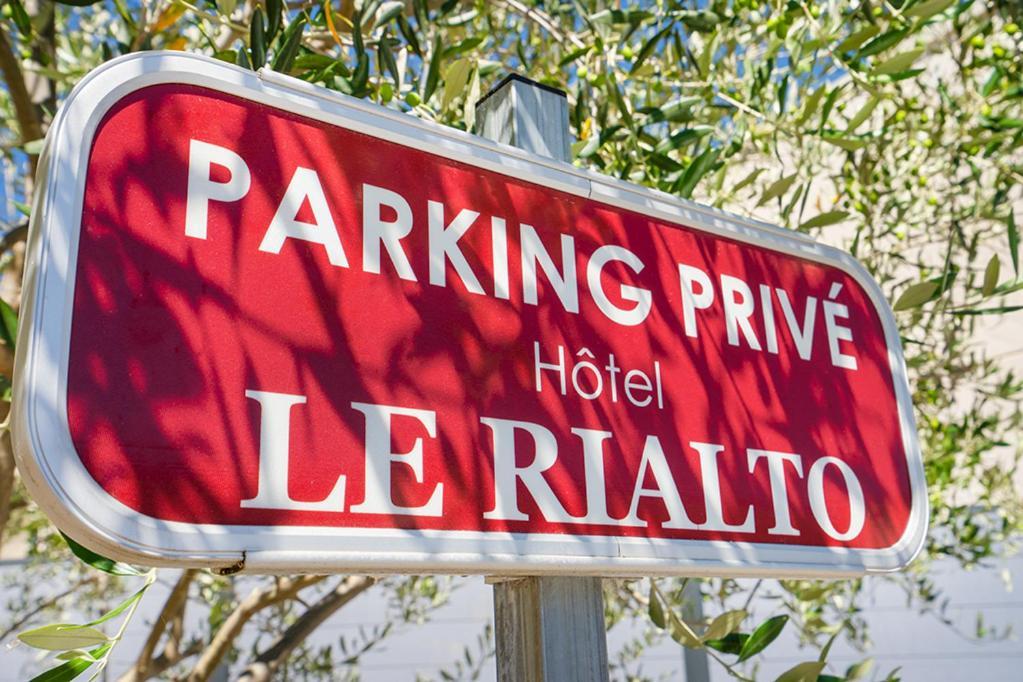 לה סיקווסטרה Logis Hotel- Hotel Restaurant Le Rialto מראה חיצוני תמונה