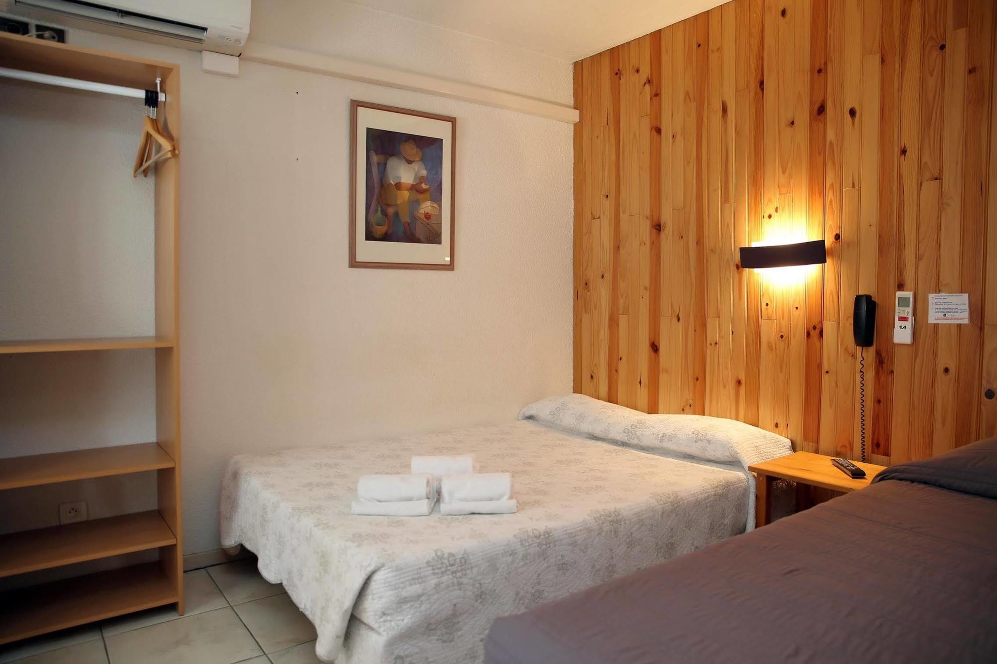 לה סיקווסטרה Logis Hotel- Hotel Restaurant Le Rialto מראה חיצוני תמונה