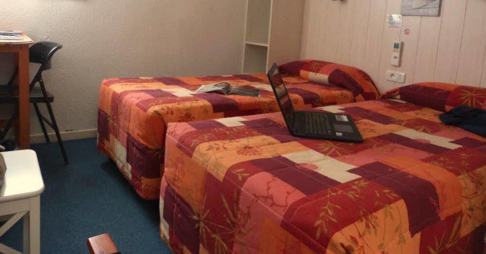 לה סיקווסטרה Logis Hotel- Hotel Restaurant Le Rialto מראה חיצוני תמונה